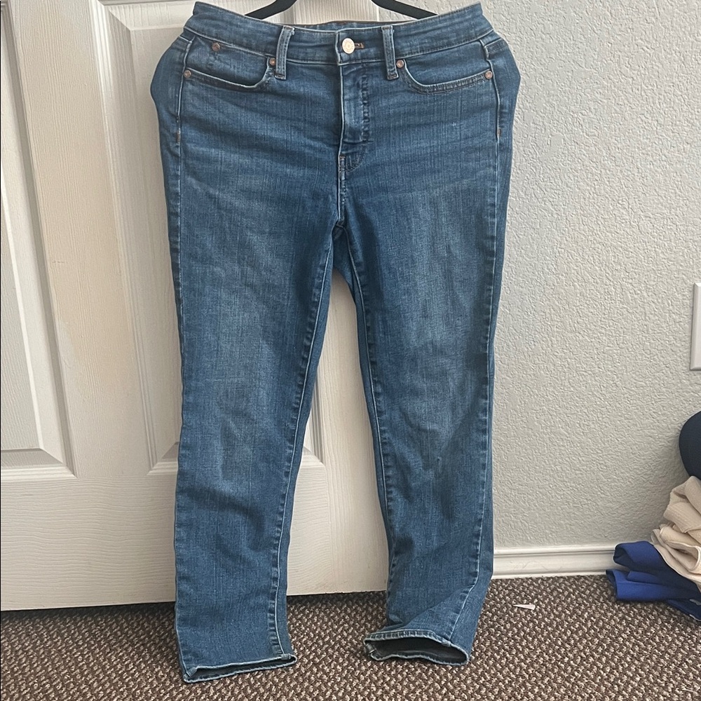 Talbots Women's Slim Leg curvy Jeans in medium wash